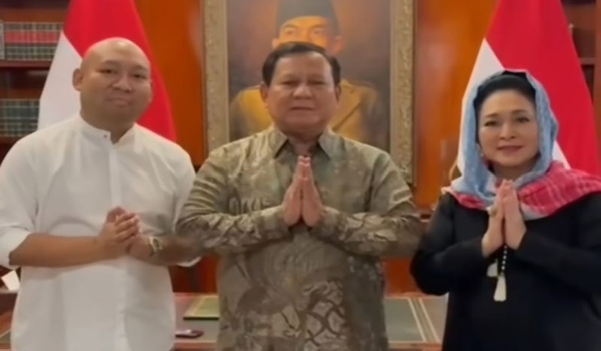 Prabowo dan Titiek Kompak Beri Ucapan Lebaran