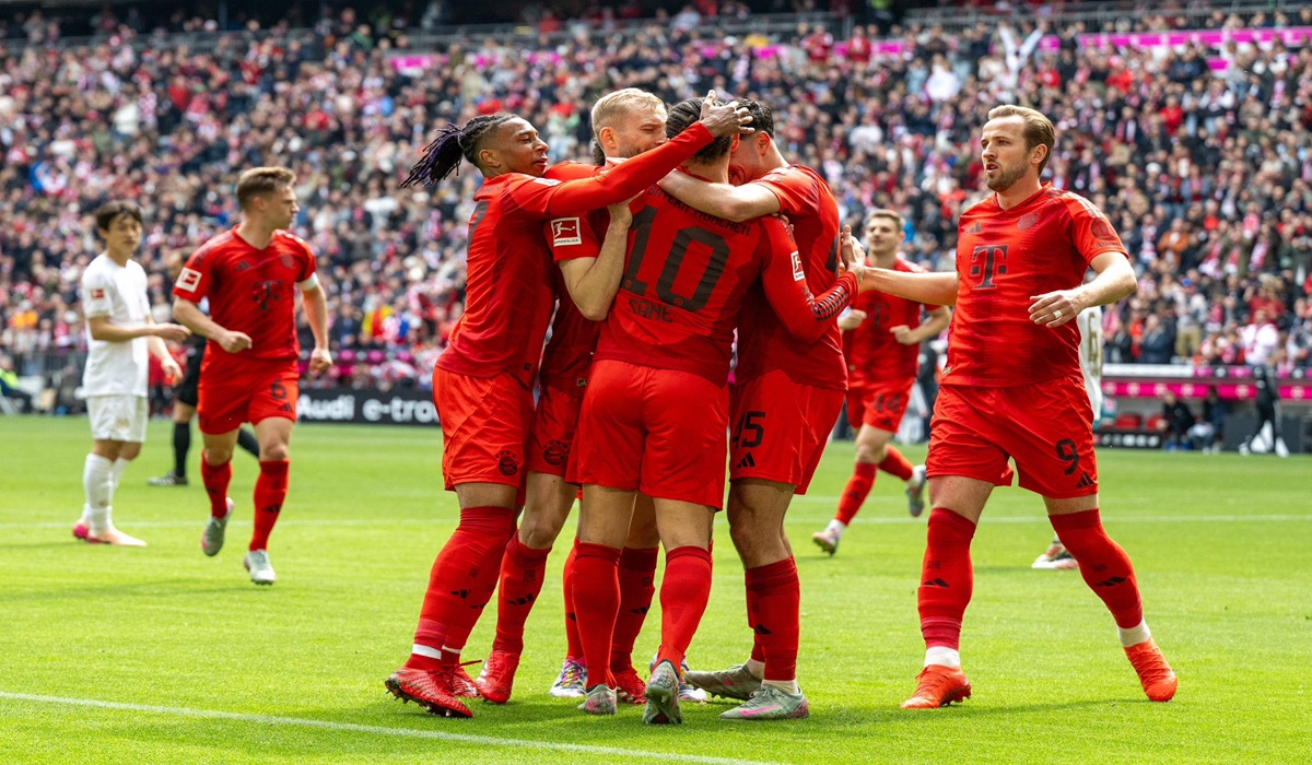 Bayern Muenchen vs Mainz, Die Roten Menang Telak