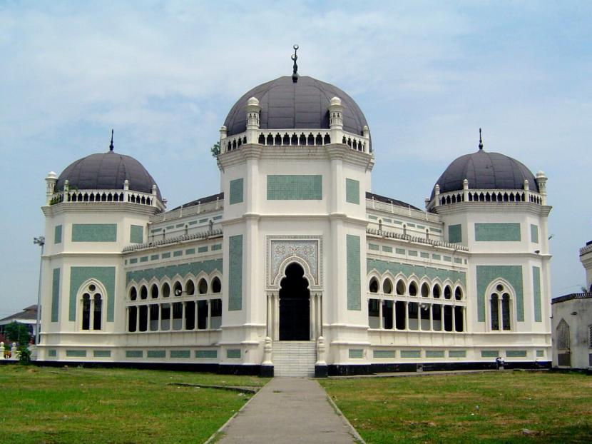 Melengkapi Ibadah Anda: Jadwal Sholat Hari Ini di Surabaya, 26 April 2025