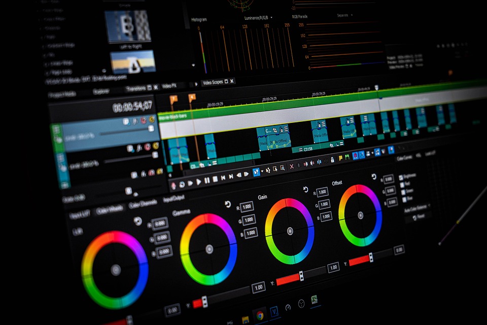 Mengedit Video seperti Pro: Review Software Edit Video Populer
