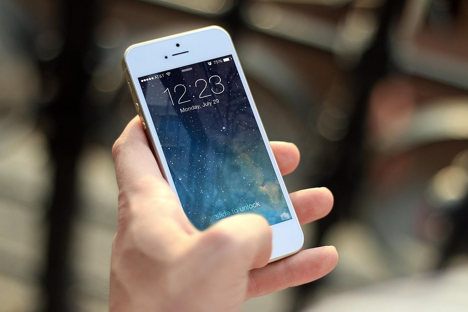 Menghasilkan Uang dari Aplikasi Mobile: Tips dan Trik