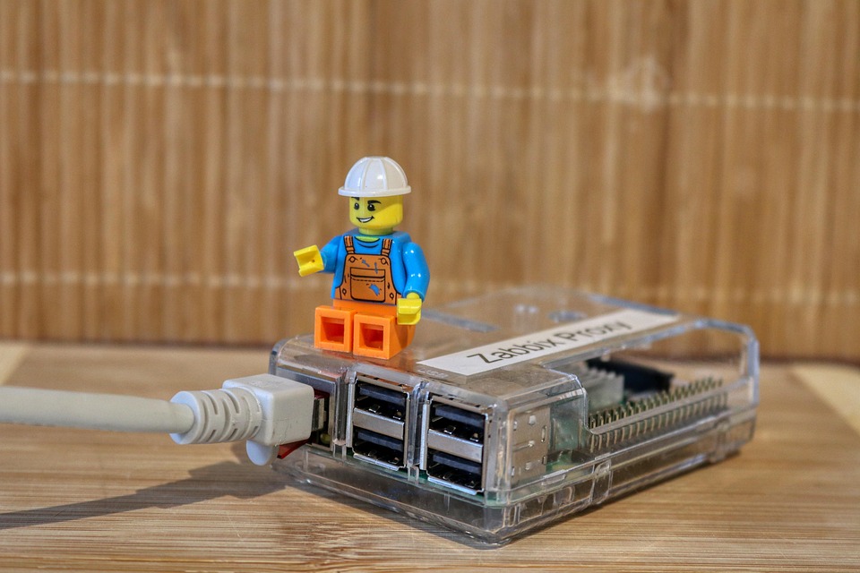Peran Strategis Telekomunikasi dalam Mengembangkan Ekosistem IoT di Indonesia