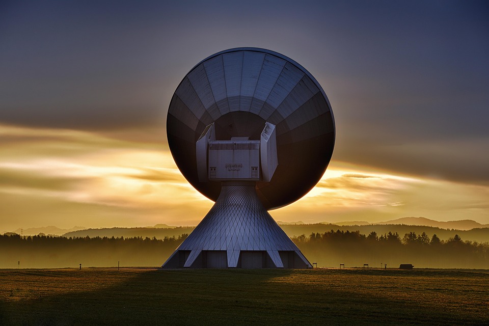 Perkembangan Teknologi Telekomunikasi Satelit di Indonesia: Tren dan Prospek Masa Depan