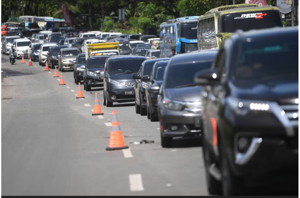 Rekayasa Lalu Lintas Contraflow arah Cikampek di Tol Japek Disetop
