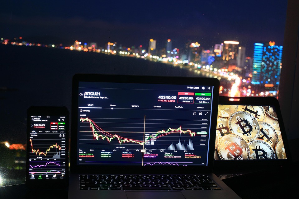 Investasi NFT: Peluang dan Risiko di Era Digital