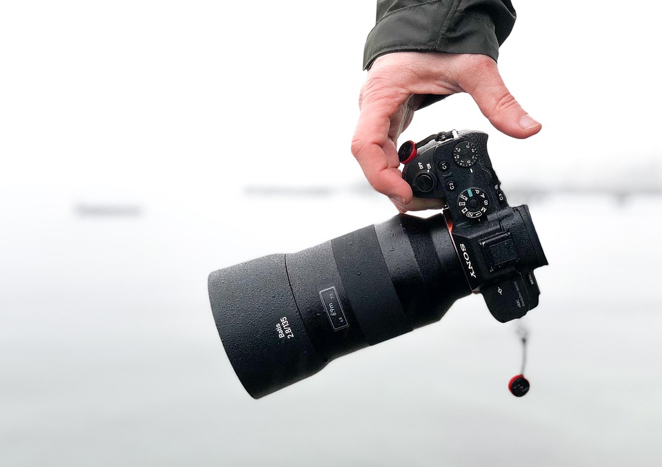 Panduan Memilih Kamera Mirrorless Terbaik untuk Pemula