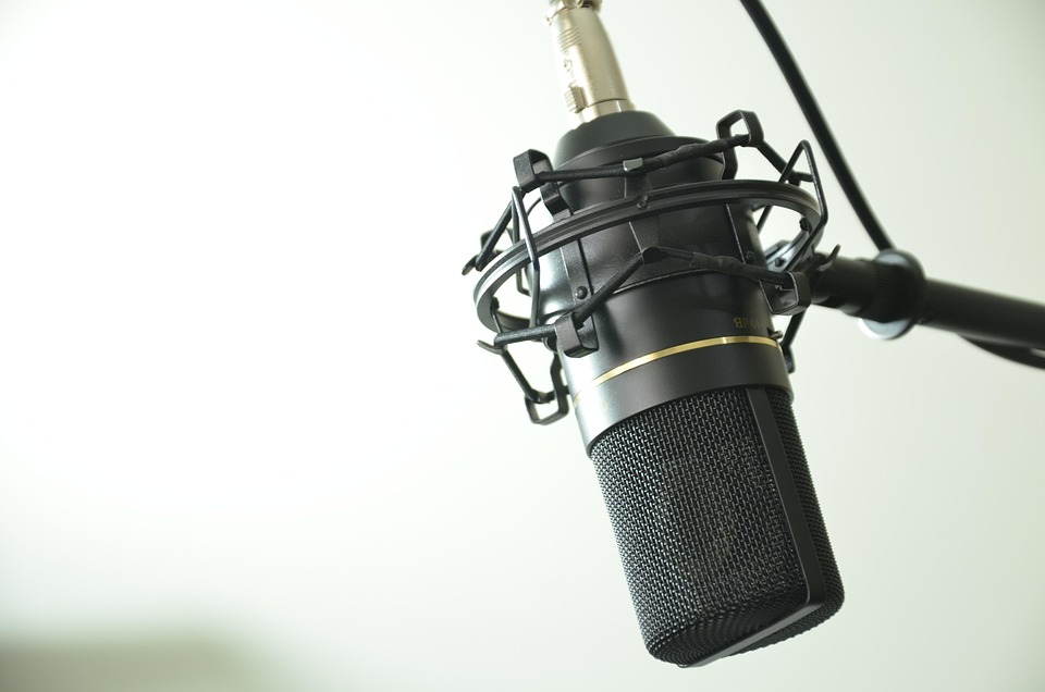 Panduan Memilih Mikrofon Terbaik untuk Podcast Anda